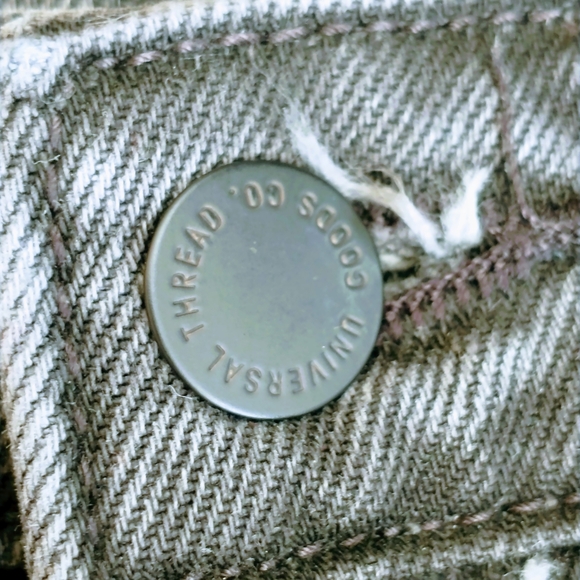 Universal Thread Gray Women's Jeans - Picture 6 of 14
